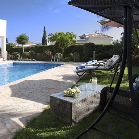 Villa Alysia By Ezoria Villas كورال باي المظهر الخارجي الصورة
