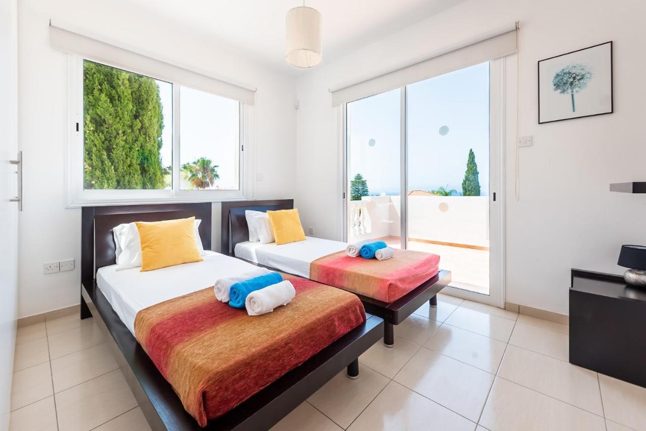 Villa Alysia By Ezoria Villas كورال باي المظهر الخارجي الصورة