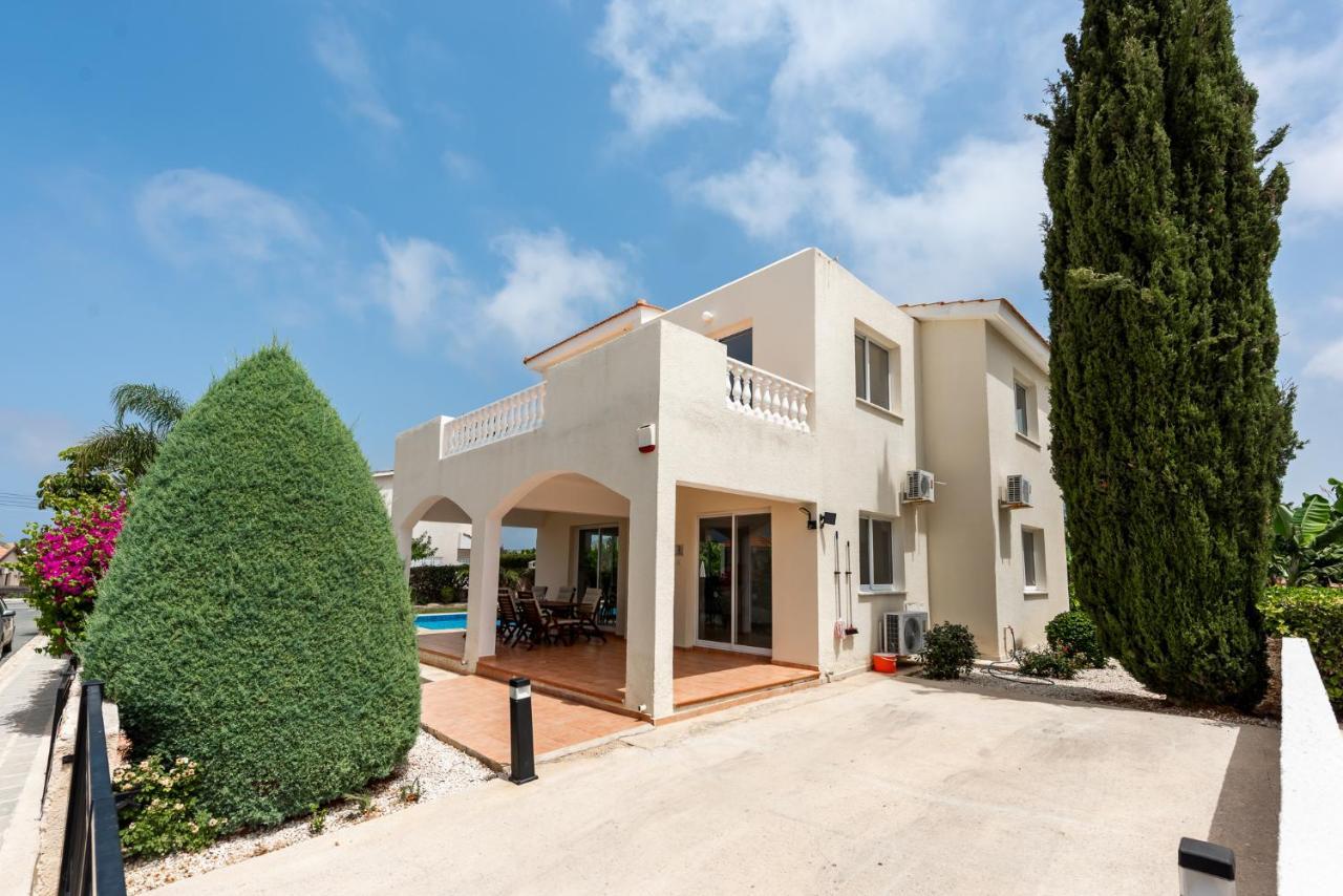 Villa Alysia By Ezoria Villas كورال باي المظهر الخارجي الصورة