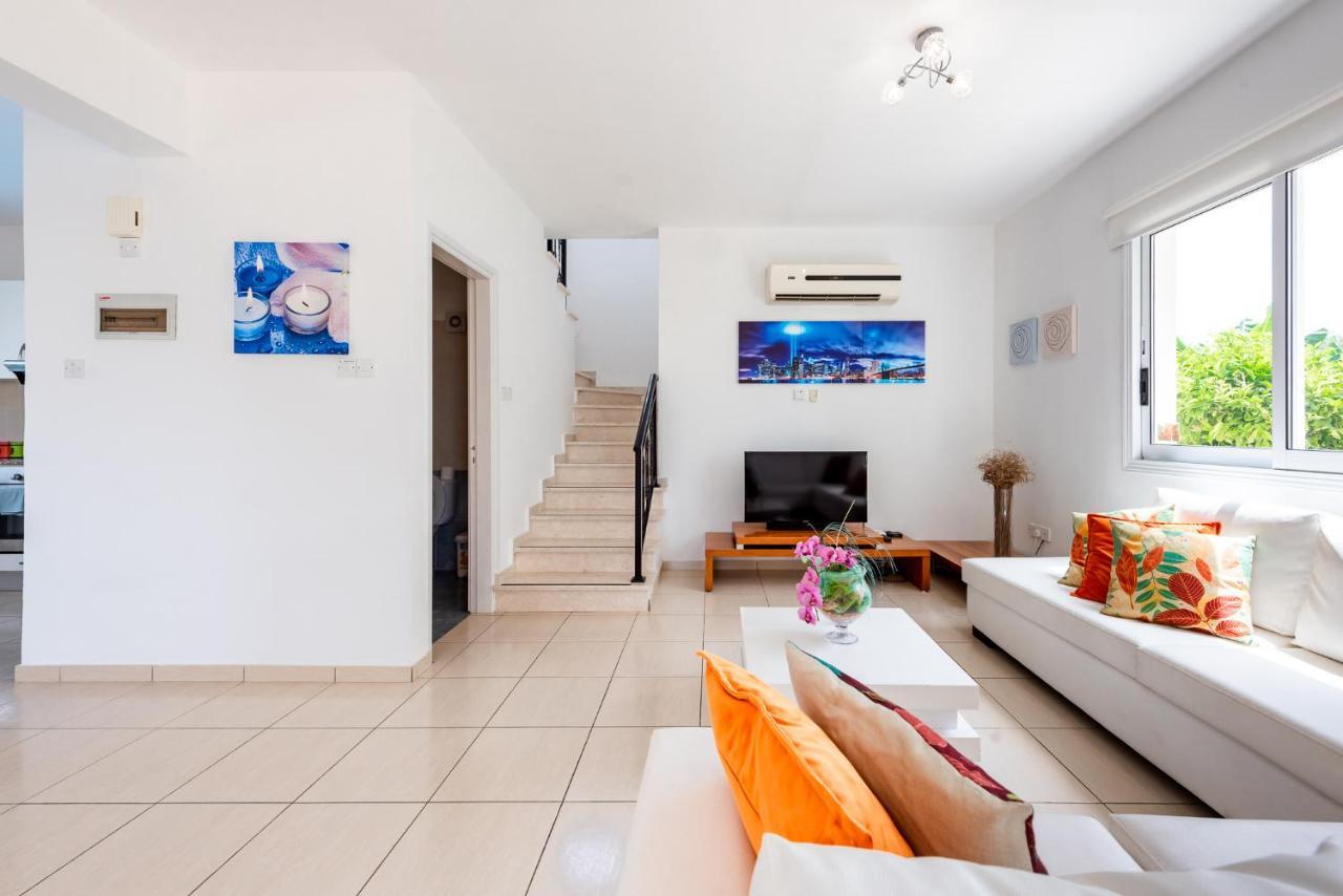 Villa Alysia By Ezoria Villas كورال باي المظهر الخارجي الصورة